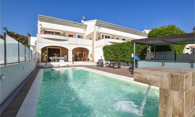 San Giovanni la Punta House | 170 m² House ∙ 3 bedrooms ∙ 6 guests