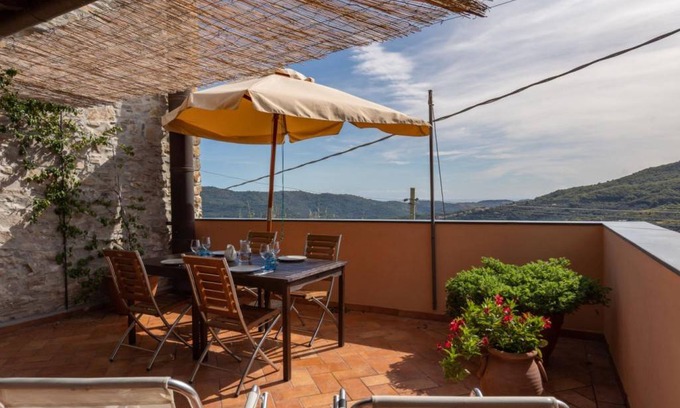 Villa Viani Apartment | 180 m² Apartment ∙ 4 bedrooms ∙ 8 guests