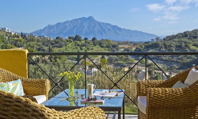 New Golden Mile Apartment | 2 bed apartment Estepona/Marbella . Mountain ocean views, beach, golf, shops.
