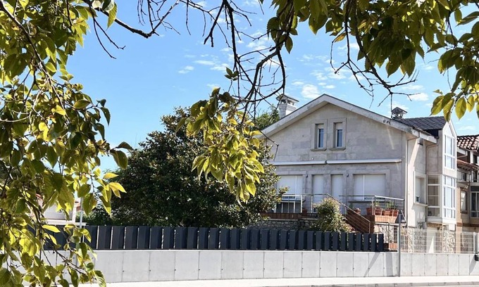 Sancibrian Bed & Breakfast | 200 m² Bed and breakfast ∙ 3 bedrooms ∙ 6 guests
