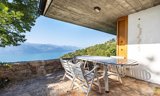 San Zeno di Montagna Villa | 200 m² Villa ∙ 3 bedrooms ∙ 10 guests