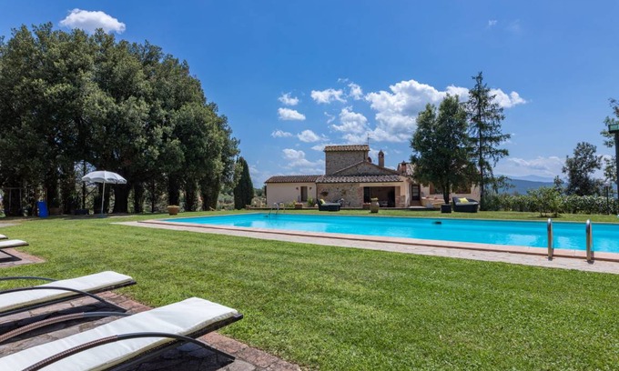 Murlo Villa | 200 m² Villa ∙ 7 bedrooms ∙ 14 guests