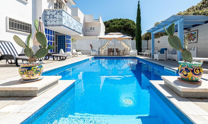 Laura House | 210 m² House ∙ 4 bedrooms ∙ 9 guests