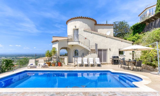 El Mas Isaac Villa | 224 m² Villa ∙ 4 bedrooms ∙ 8 guests
