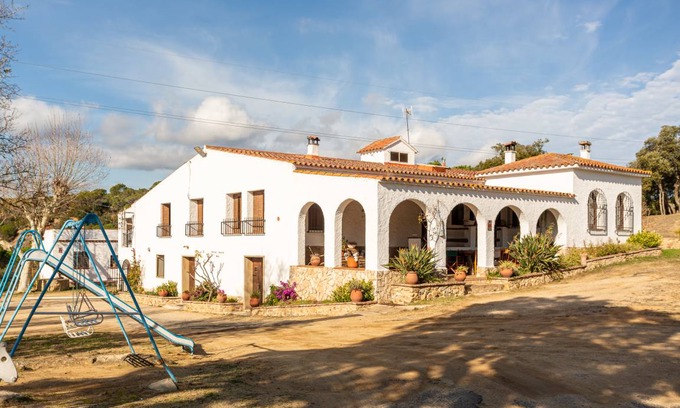 Palafolls House | 245 m² House ∙ 8 bedrooms ∙ 24 guests