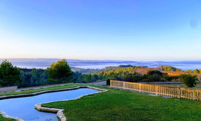 Aguilar de Segarra House | 250 m² House ∙ 5 bedrooms ∙ 10 guests