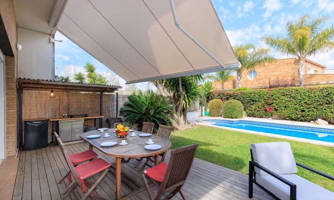 Cambrils Villa | 250 m² Villa ∙ 5 bedrooms ∙ 10 guests