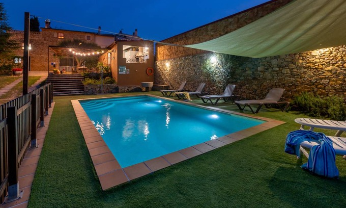 Fonteta House | 260 m² Farmhouse ∙ 4 bedrooms ∙ 9 guests