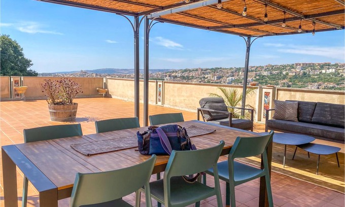 Modica House | 280 m² House ∙ 2 bedrooms ∙ 6 guests