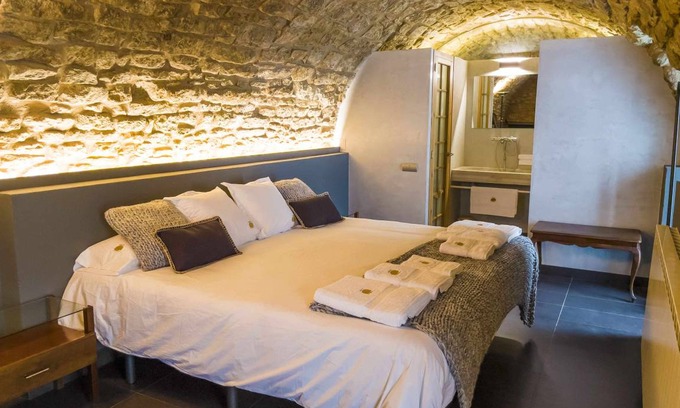 Els Plans de Sio House | 30 m² House ∙ 1 bedroom ∙ 2 guests