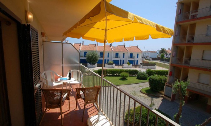 Mas Pinell Apartment | 45 m² Apartment ∙ 1 bedroom ∙ 4 guests