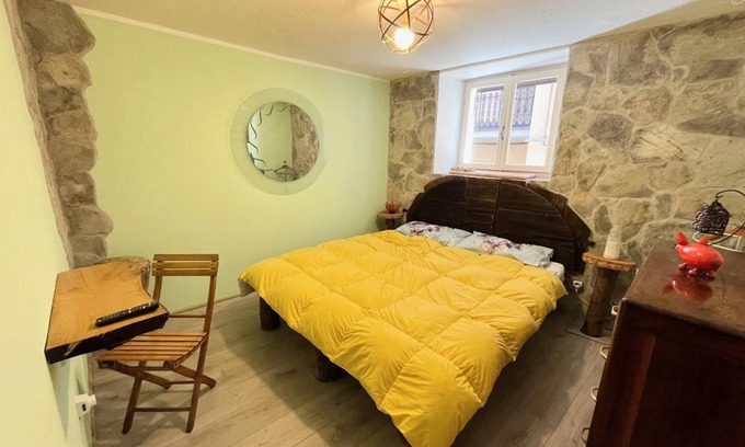 Berzo Demo Apartment | 45 m² Apartment ∙ 1 bedroom ∙ 4 guests