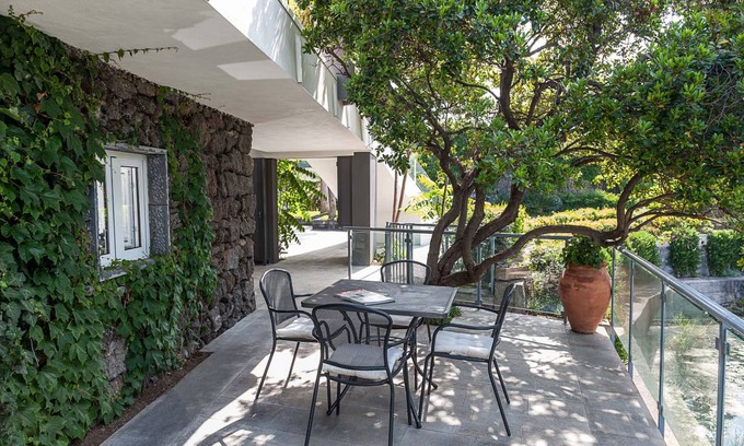 Stazzo Apartment | 45 m² Apartment ∙ 2 bedrooms ∙ 4 guests