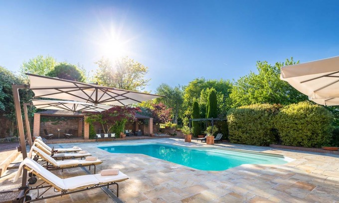 Antignano Villa | 500 m² Villa ∙ 4 bedrooms ∙ 8 guests