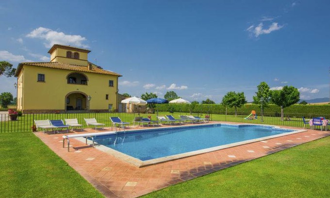 Monte San Savino House | 550 m² House ∙ 8 bedrooms ∙ 19 guests