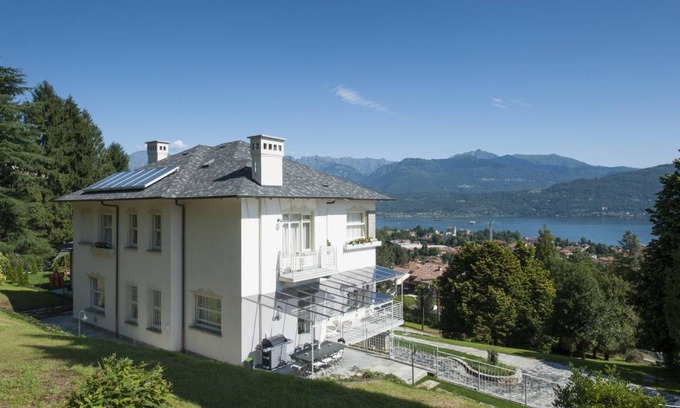 Baveno Villa | 600 m² Villa ∙ 5 bedrooms ∙ 10 guests