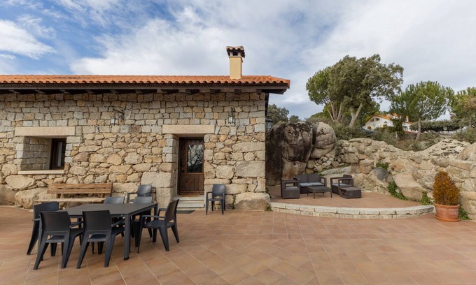 Fresnedillas de la Oliva Apartment | 65 m² Apartment ∙ 2 bedrooms ∙ 6 guests
