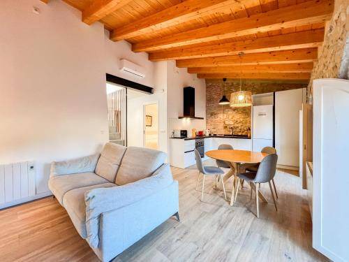 Besalu Apartment | 70 m² Apartment ∙ 2 bedrooms ∙ 4 guests