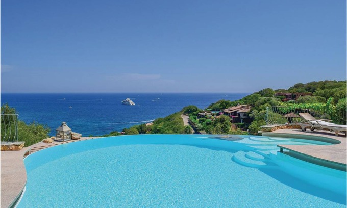 Porto Rotondo House | 700 m² House ∙ 7 bedrooms ∙ 14 guests
