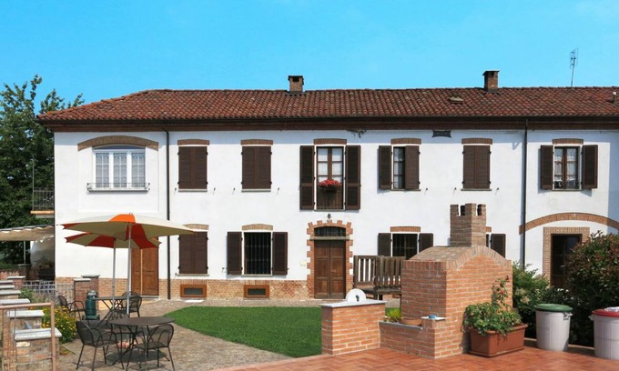 Cossombrato Apartment | 75 m² Apartment ∙ 3 bedrooms ∙ 9 guests