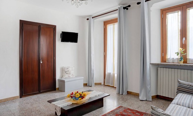 Dronero House | 75 m² House ∙ 1 bedroom ∙ 8 guests