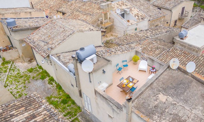 Scicli House | 75 m² House ∙ 1 bedroom ∙ 4 guests