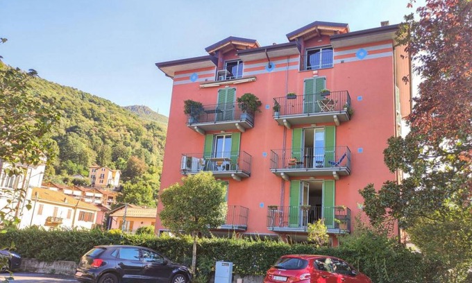 Porto Ceresio Apartment | 80 m² Apartment ∙ 2 bedrooms ∙ 3 guests