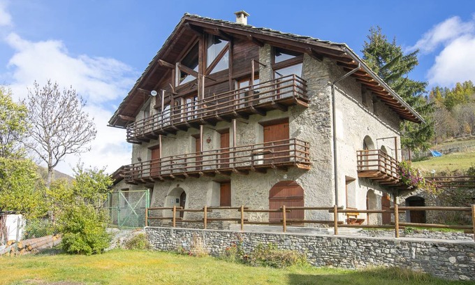 Cesana Torinese Apartment | 81 m² Apartment ∙ 1 bedroom ∙ 2 guests