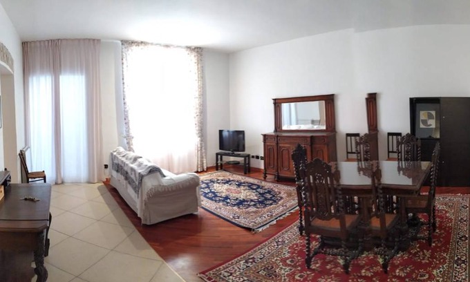 Tivoli Apartment | 82 m² Apartment ∙ 2 bedrooms ∙ 2 guests