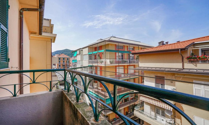 Chiavari Apartment | 82 m² Apartment ∙ 2 bedrooms ∙ 5 guests