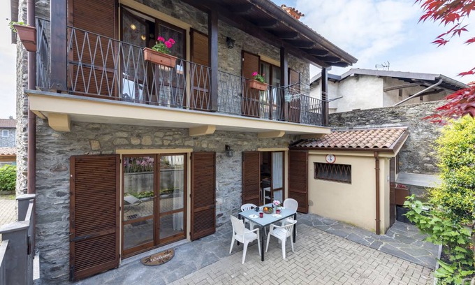 Gignese House | 82 m² House ∙ 2 bedrooms ∙ 4 guests
