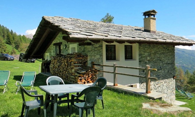 Sampeyre Villa | 90 m² Villa ∙ 3 bedrooms ∙ 9 guests