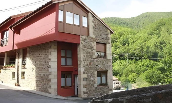 Espinama Apartment | 94 m² Apartment ∙ 4 bedrooms ∙ 8 guests