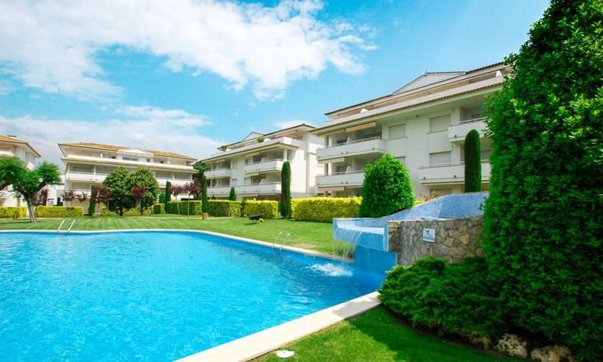Pals Apartment | 95 m² Apartment ∙ 3 bedrooms ∙ 6 guests