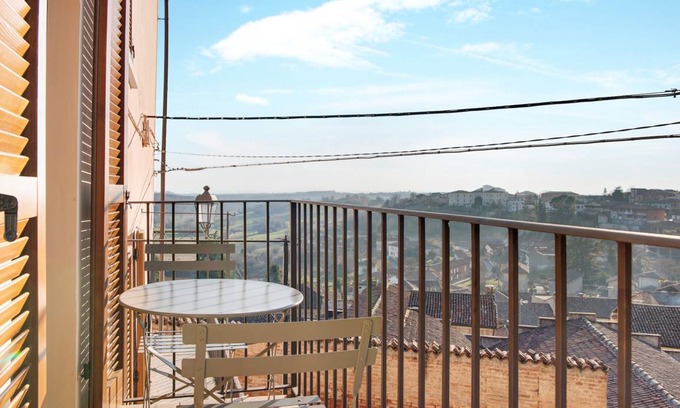 Montemagno House | 95 m² House ∙ 3 bedrooms ∙ 6 guests