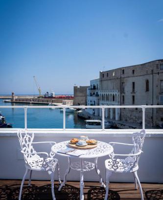 Centro Storico House | AL CONSOLE LUXURY SUITE