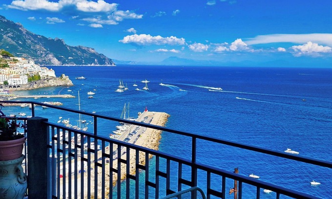 Pogerola Villa | Amalfi Detached Seafront Villa š” Solarium āļø Terrace/BBQ ā¤ļø Walk to Beach šļø
