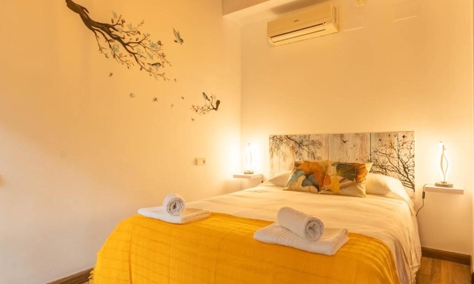 Doctor Barraquer-Grupo Renfe-Policlinico Apartment | APARTAMENTO PATIO ANDALUZ EN SEVILLA