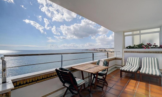 New Golden Mile Apartment | Apartment Boulevard 302