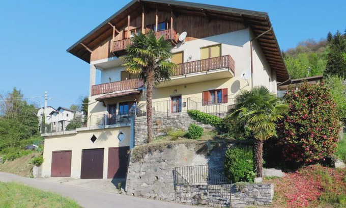 Trarego Apartment | Apartment Casa Glory (CNR307) in Cannero Riviera - 4 persons, 2 bedrooms