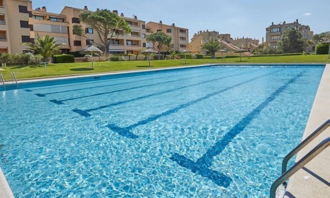 Pals Apartment | Apartment GOLF MAR in Pals - 6 persons, 3 bedrooms