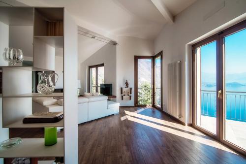 Argegno House | Argegno Wonderful View - by MyHomeInComo