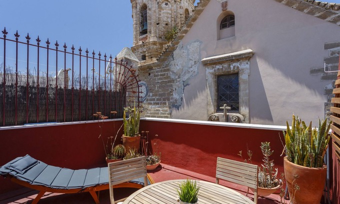 Old Town Apartment | Atico de los FRANCESES by Cadiz4Rentals