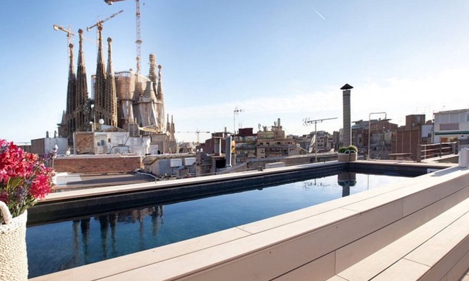 La Sagrada Familia Condo | Barcelona Sky Building! The perfect start point to discover Barcelona!