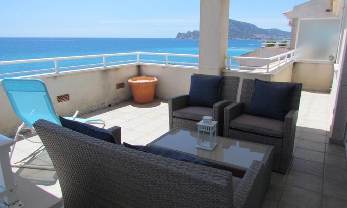 Altea Apartment | Beach front line penthouse in Altea