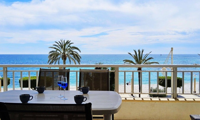 Altea Apartment | Beautiful apartment for 4 people with A/C, WIFI, TV, terrace and panoramic view