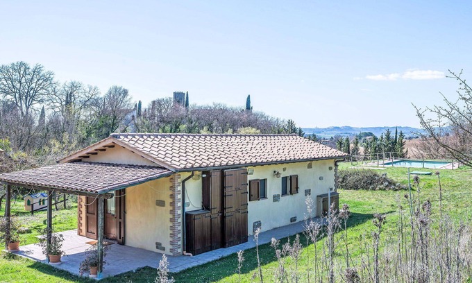 Lidarno Villa | Beautiful apartment in villa for 4 people with pool, WIFI, A/C, TV, patio and pets allowed