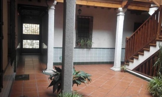 Toledo City Center Apartment | Casa Amadeus in Toledo Magico for 4 people with garage.