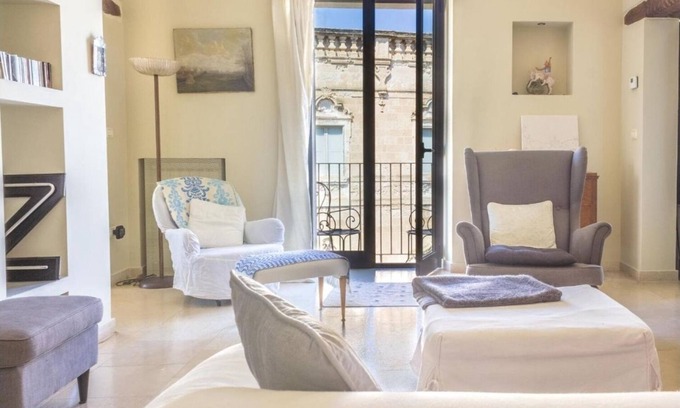 Centro Storico Apartment | Casa dei Pensieri: stunning seaviews, luxurious comforts