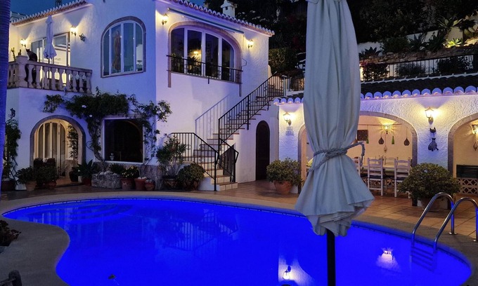 Trencall Villa | Classic and nice luxury villa in Javea, on the Costa Blanca, Spain with private pool for 4 persons